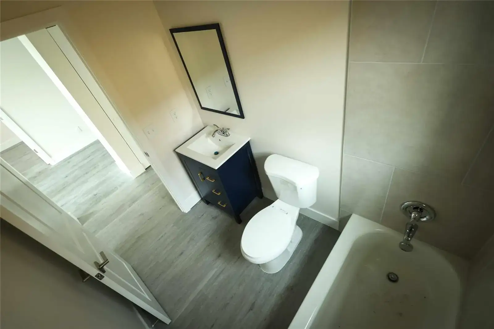 732 19th Street, West Palm Beach FL 33407 photo 2
