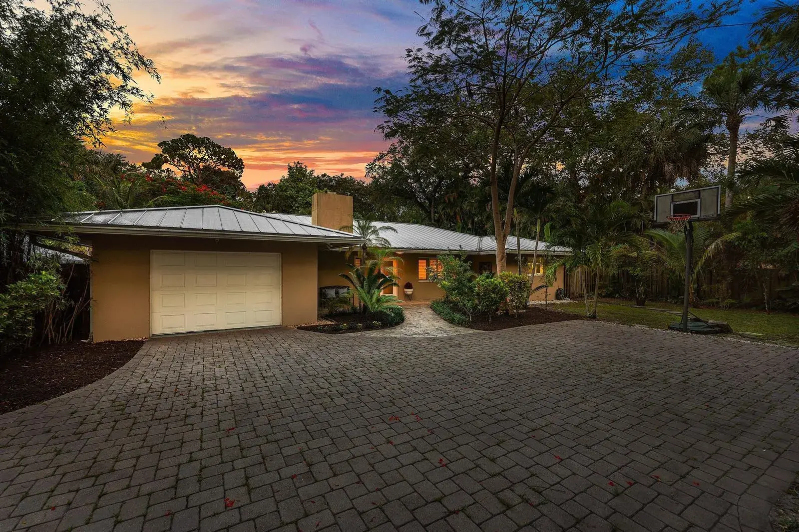 2130 SW 27th Terrace, Fort Lauderdale FL 33312