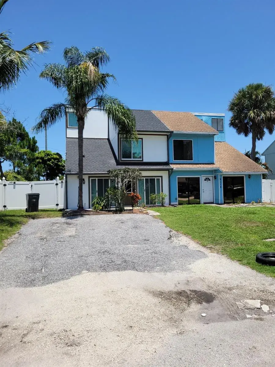 9117 Green Meadows Way, Palm Beach Gardens FL 33418