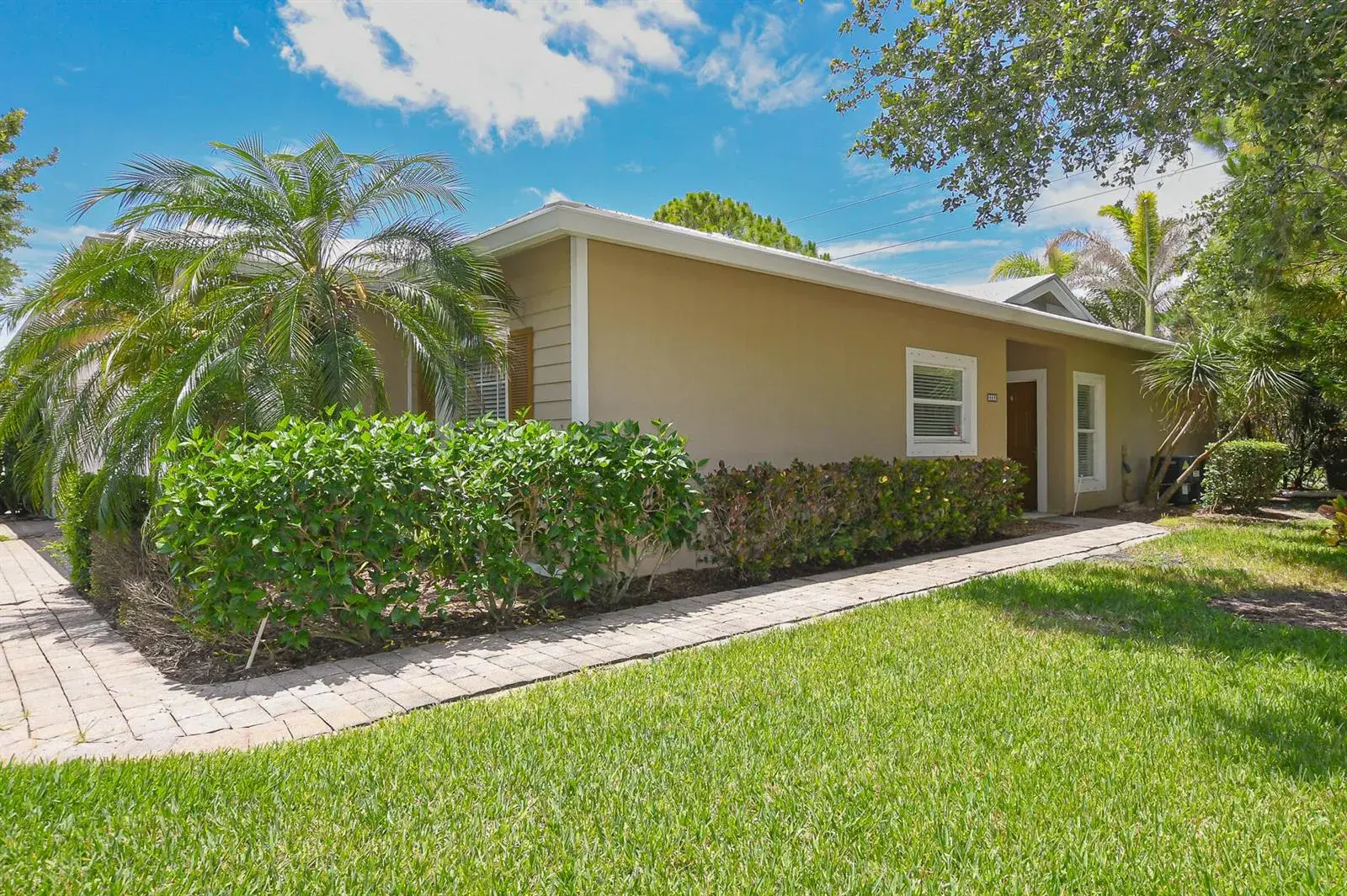 649 NE Bent Paddle Lane, Port St. Lucie FL 34983