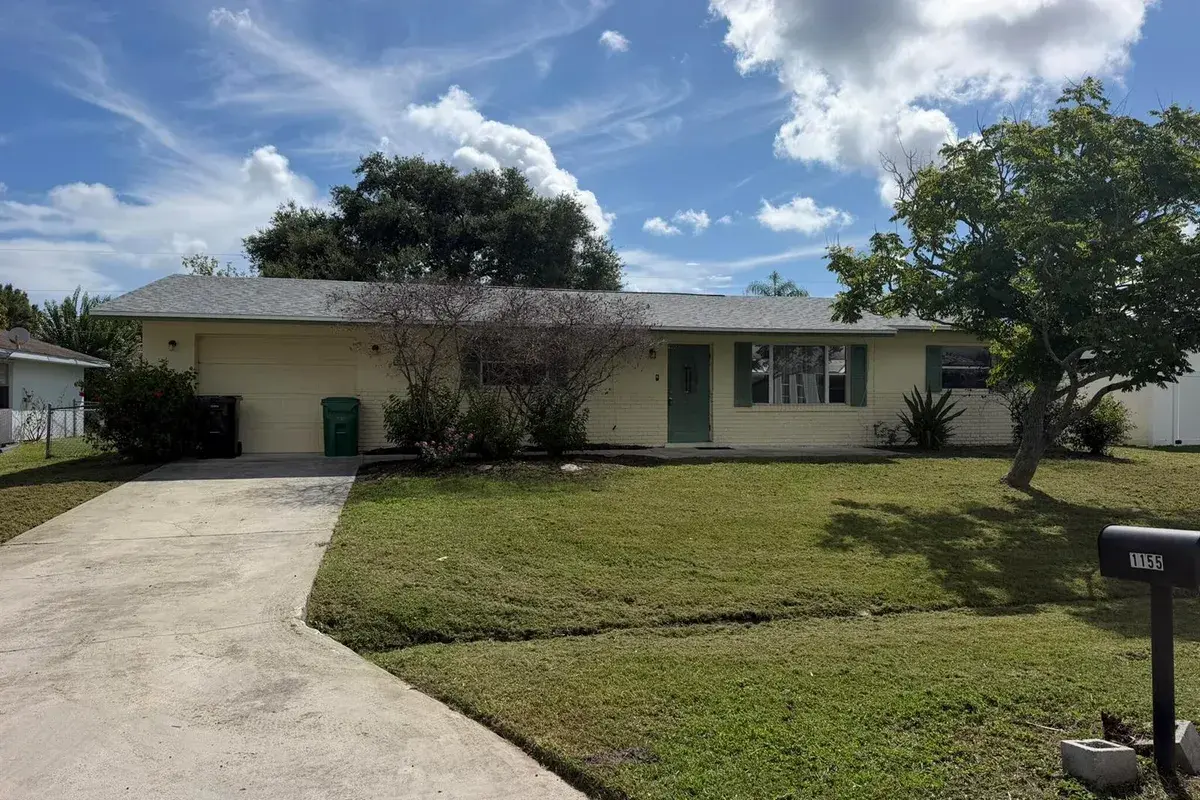 1155 SE Sabina Lane, Port St. Lucie FL 34983