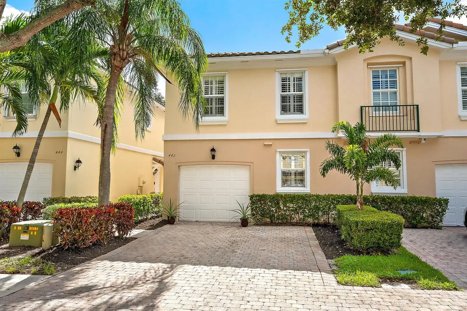 442 Capistrano Drive, Palm Beach Gardens FL 33410