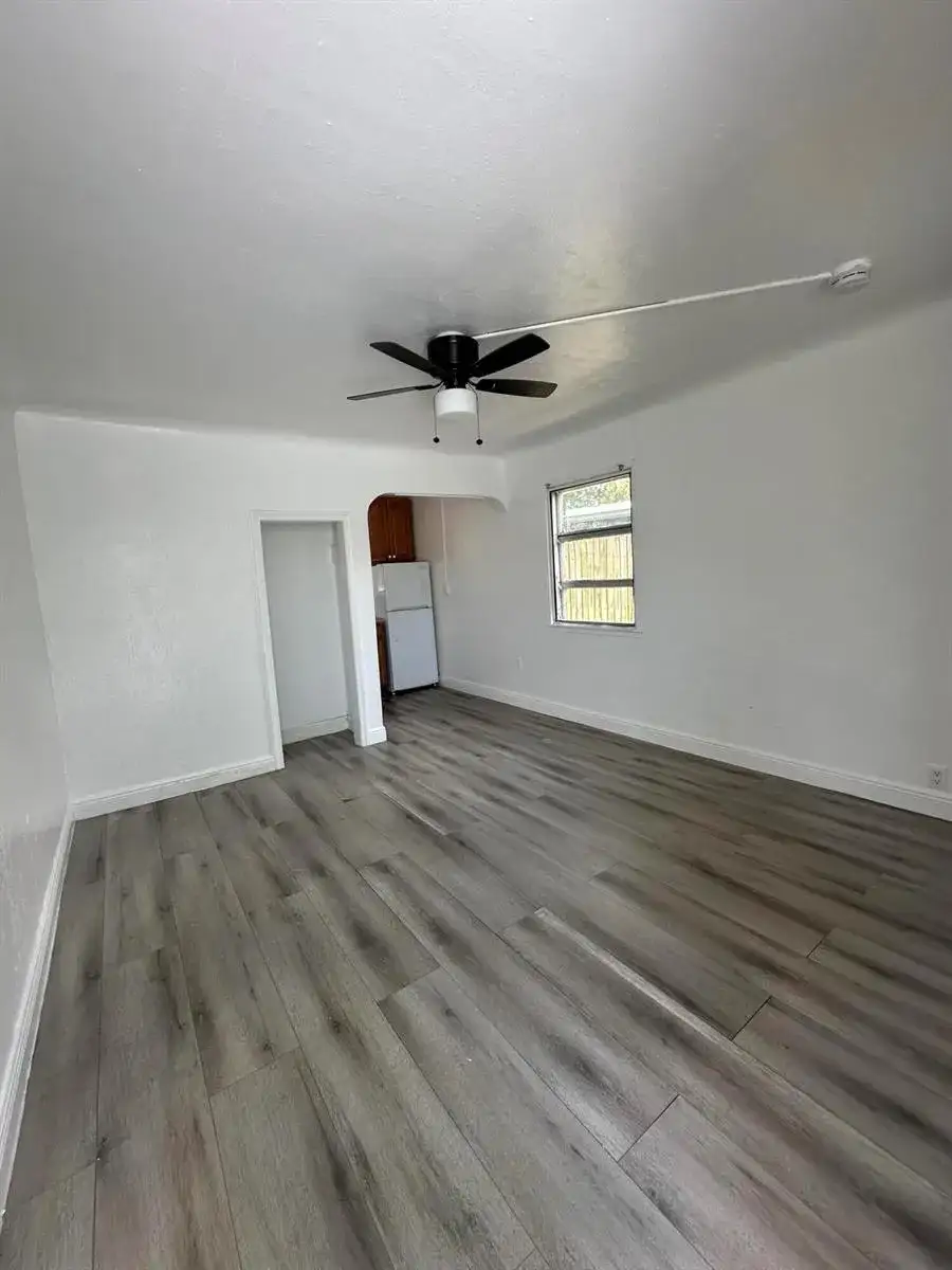 17 Detroit Street # 8, Lake Worth FL 33461 photo 2