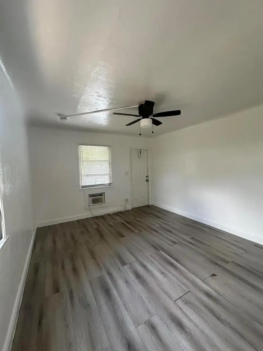 17 Detroit Street # 8, Lake Worth FL 33461 photo 3