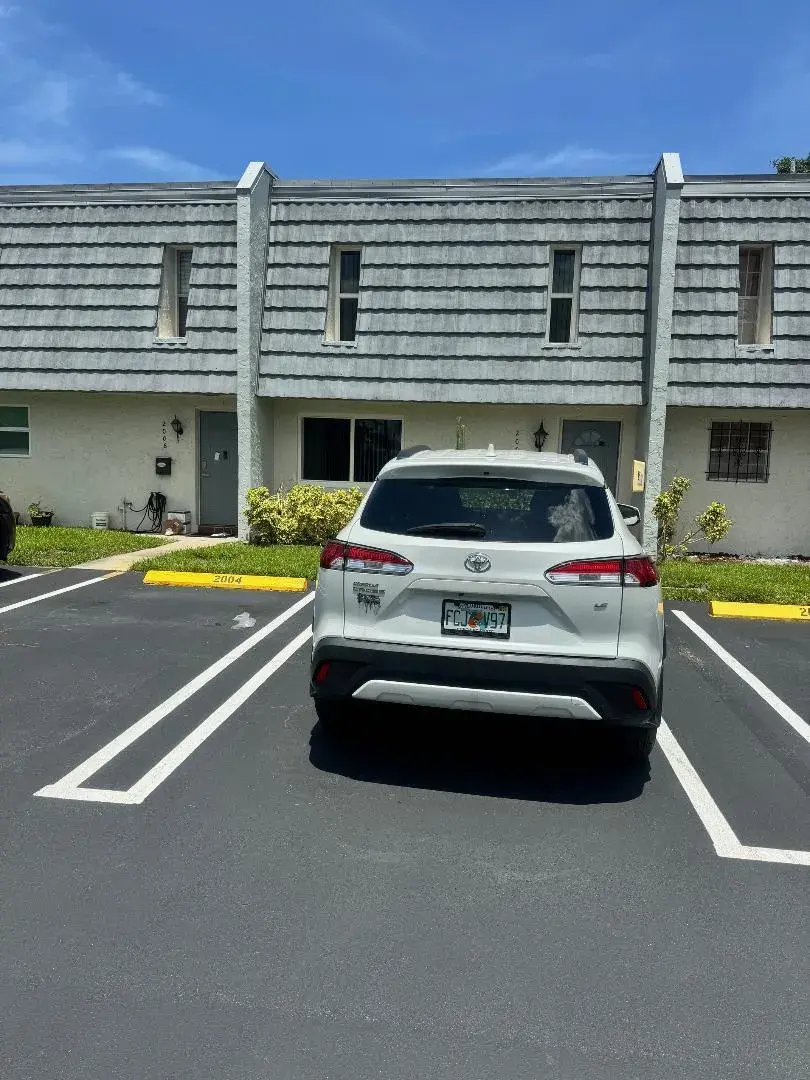 2004 NW 38th Terrace # 803, Lauderdale Lakes FL 33311