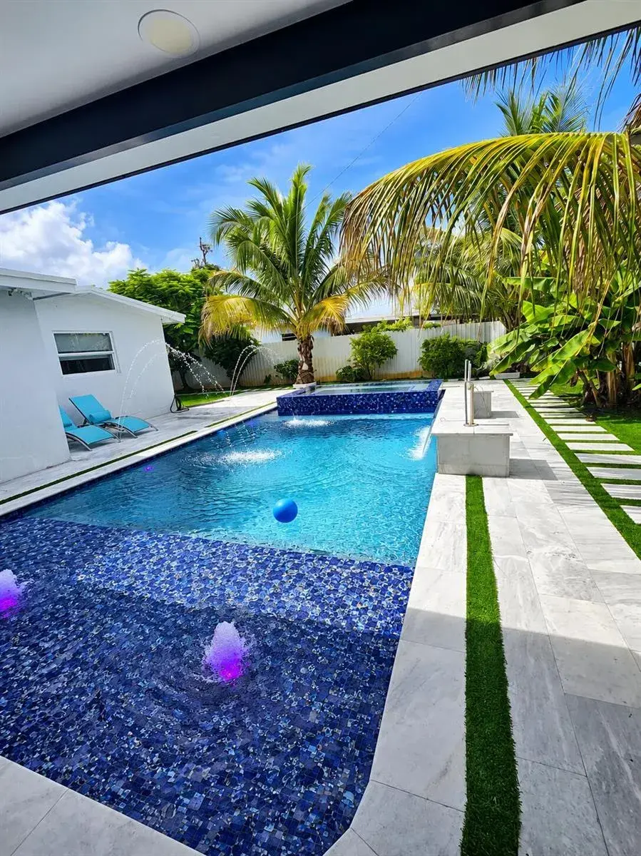 1902 Baythorne Road, West Palm Beach FL 33415
