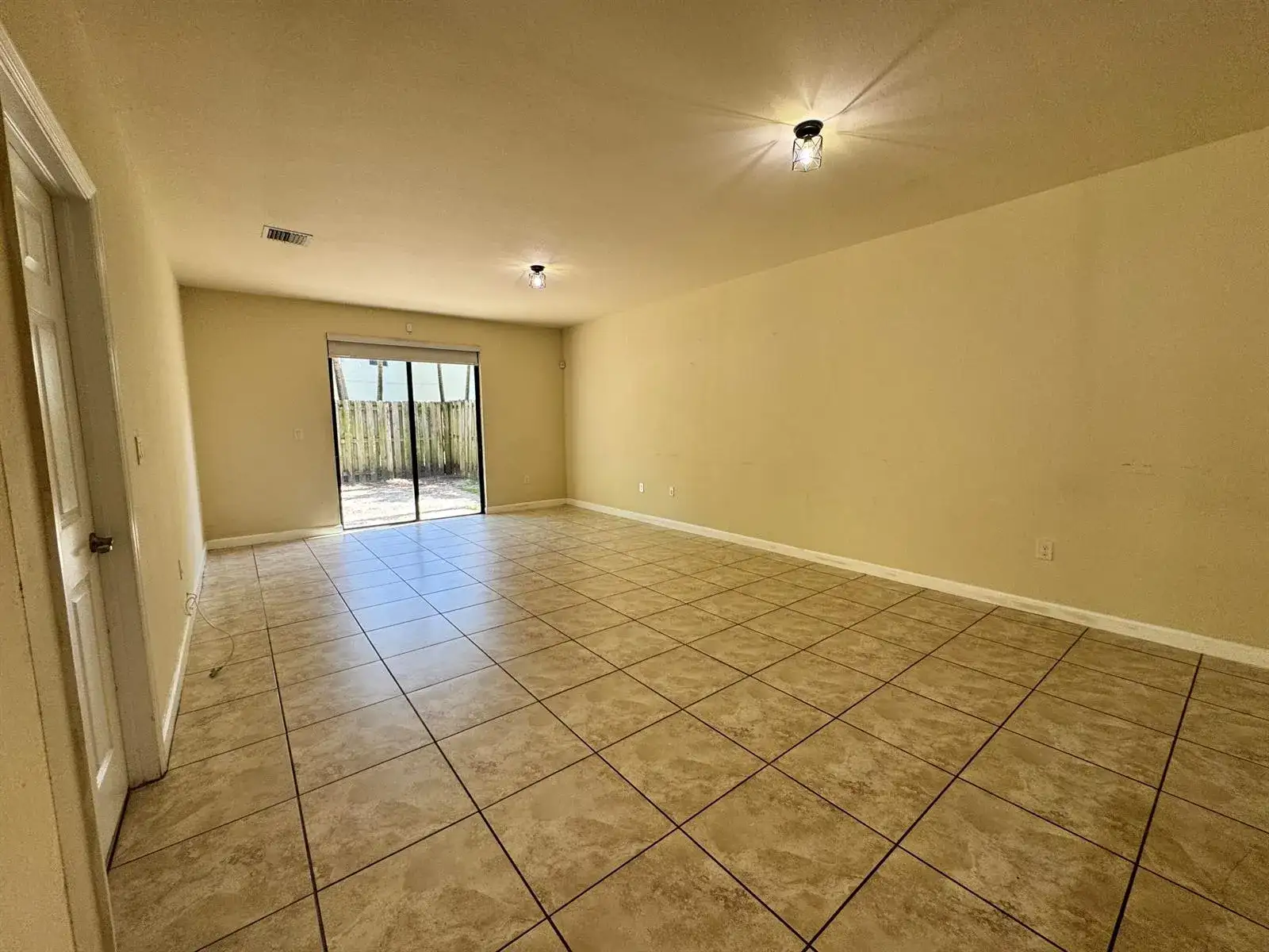 9136 SW 227th Terrace # 9136, Cutler Bay FL 33190 photo 3