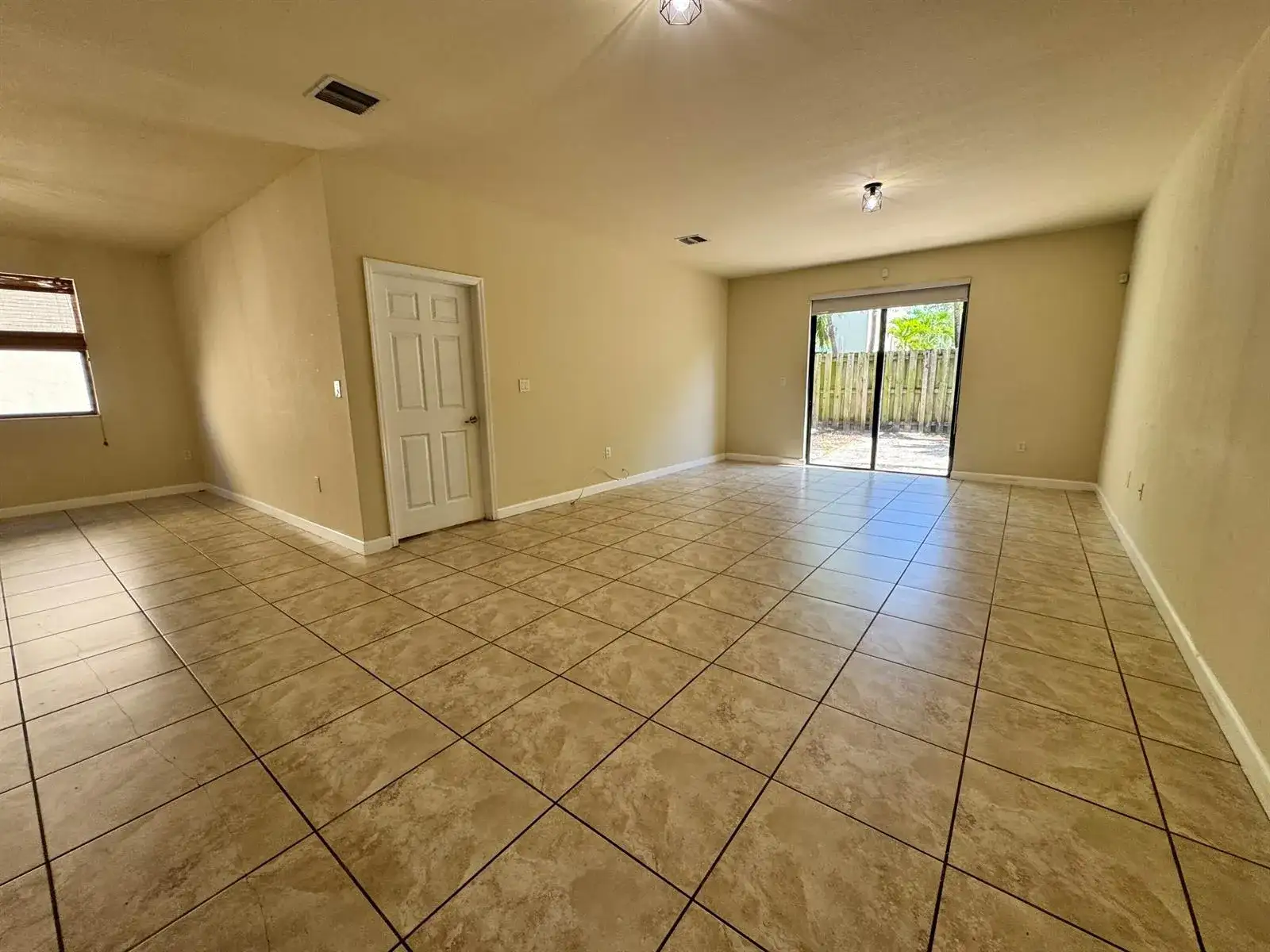 9136 SW 227th Terrace # 9136, Cutler Bay FL 33190 photo 4