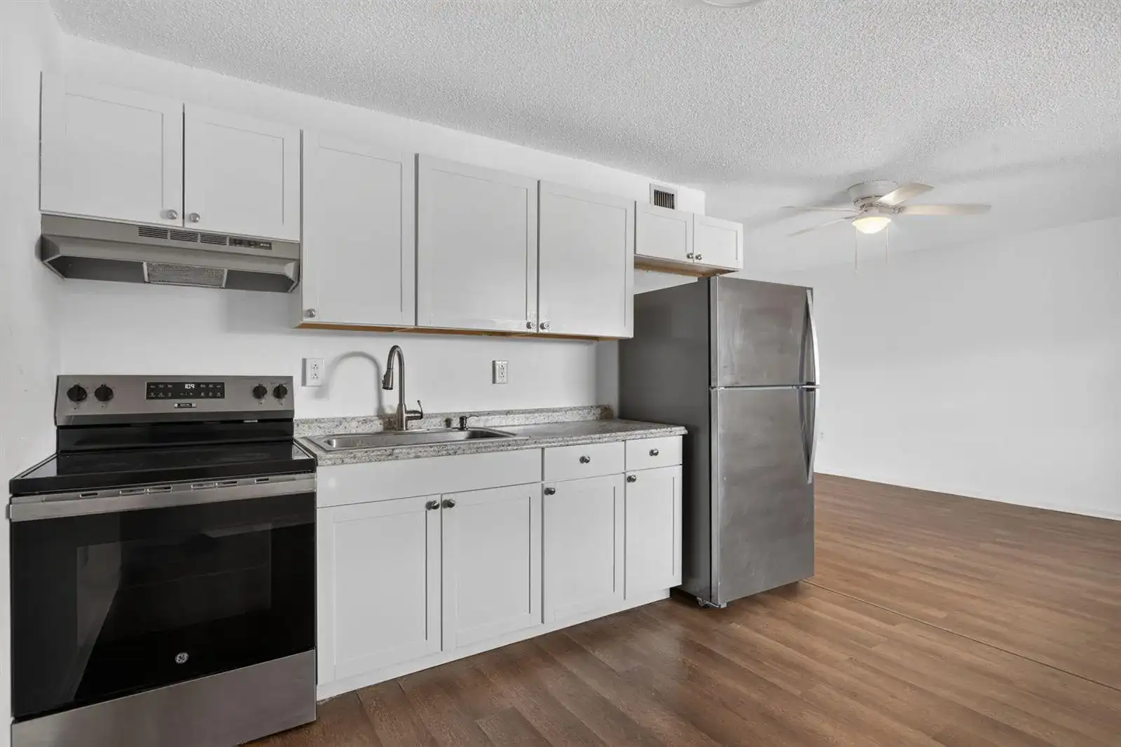 1300 NW 2nd Avenue # 12, Pompano Beach FL 33060 photo 3