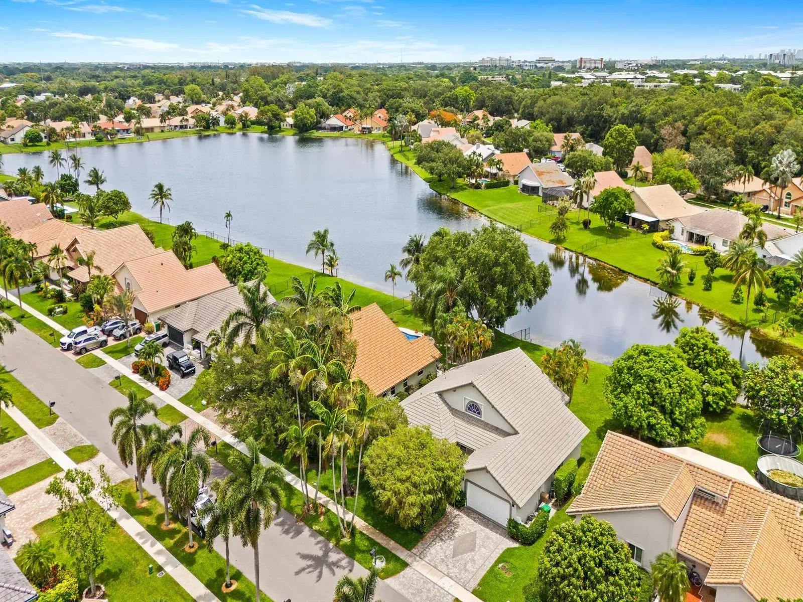 1750 W Oak Knoll Circle, Davie FL 33324