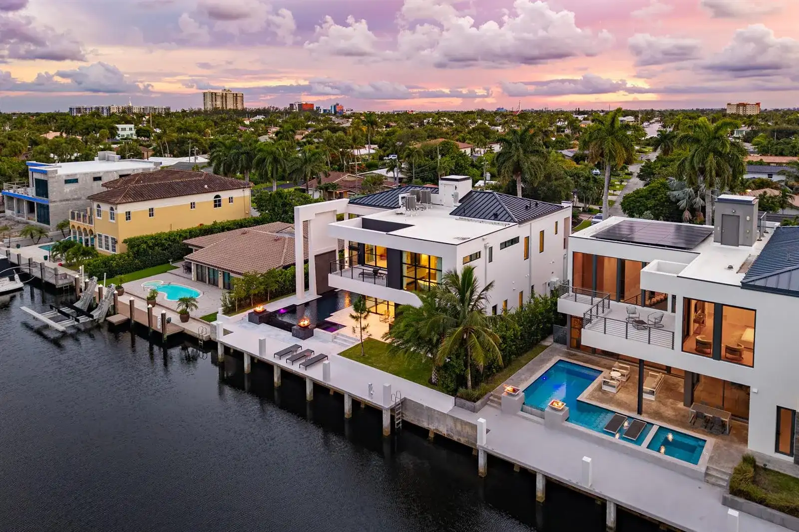 1670 E Terra Mar Drive, Lauderdale By The Sea FL 33062 photo 3