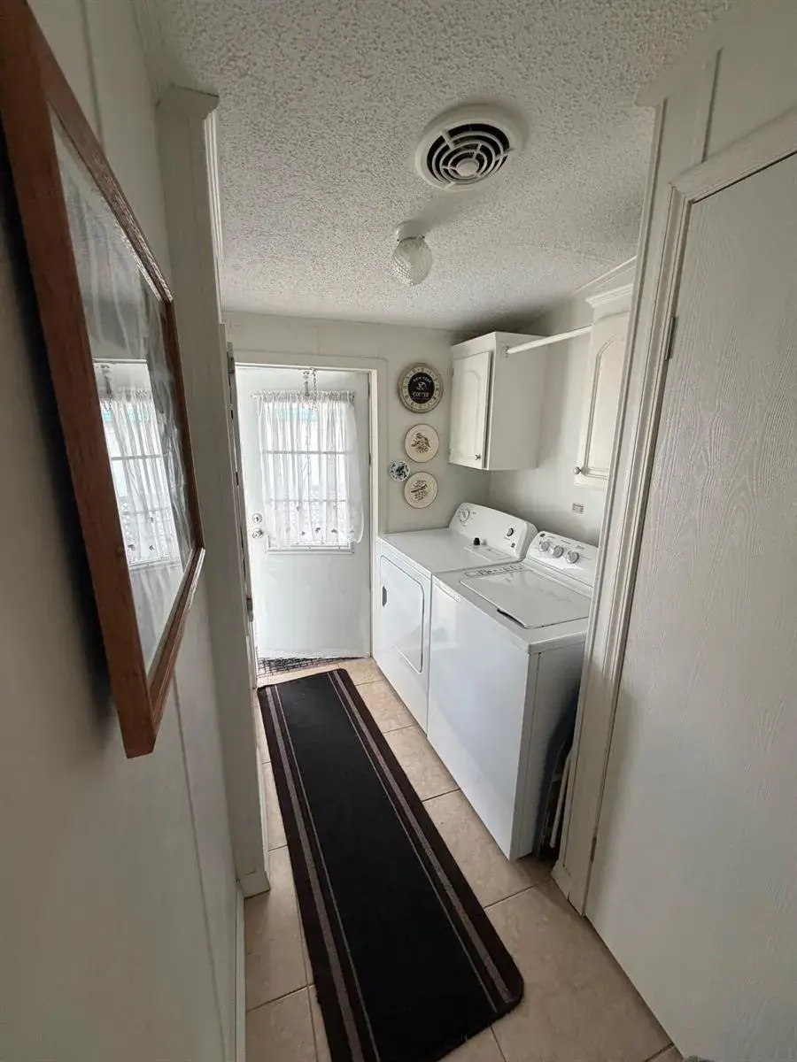 2141 SW 87th Terrace, Davie FL 33324