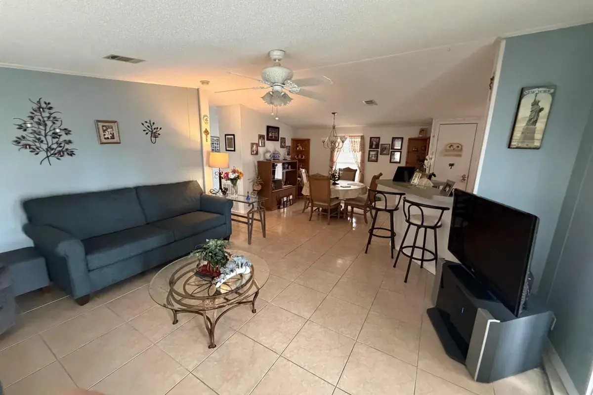 2141 SW 87th Terrace, Davie FL 33324