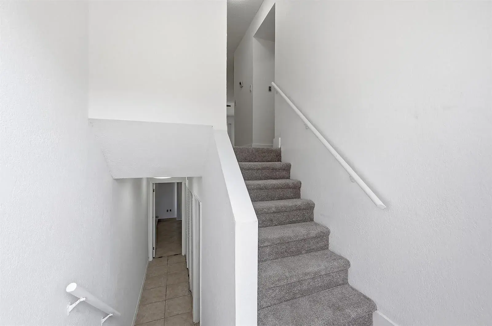 4012 Del Rio Way, Sunrise FL 33351