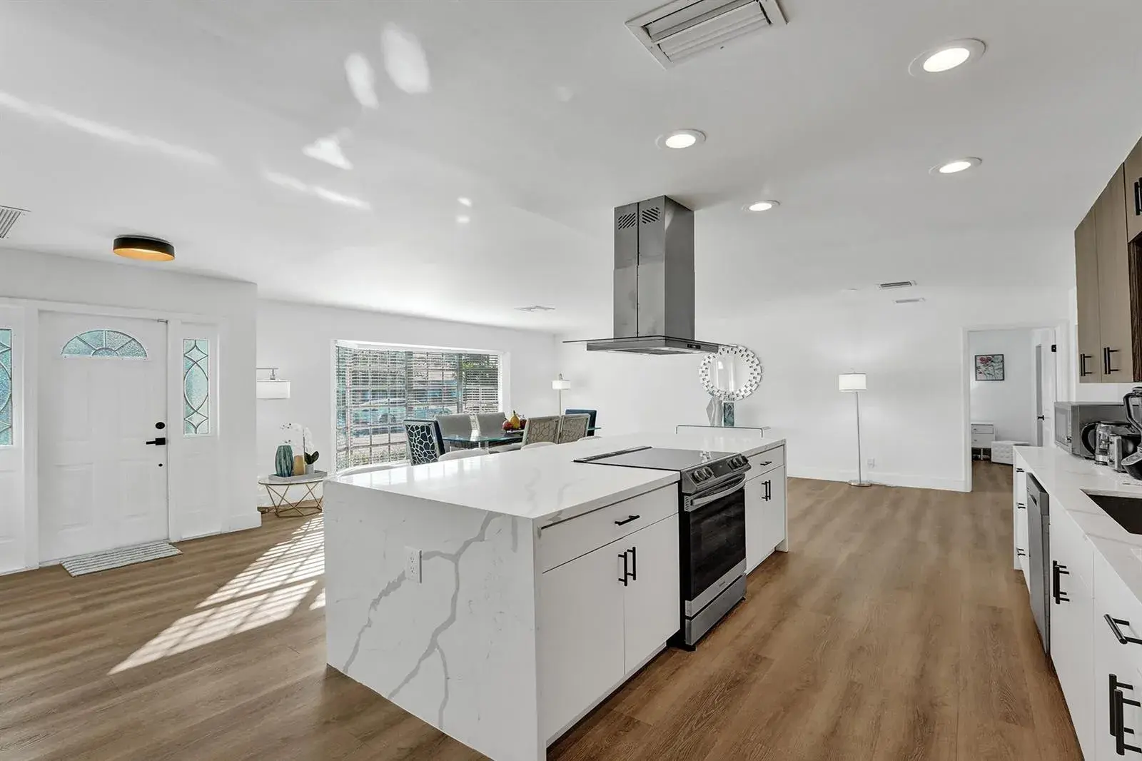 4751 NE 29th Avenue, Fort Lauderdale FL 33308
