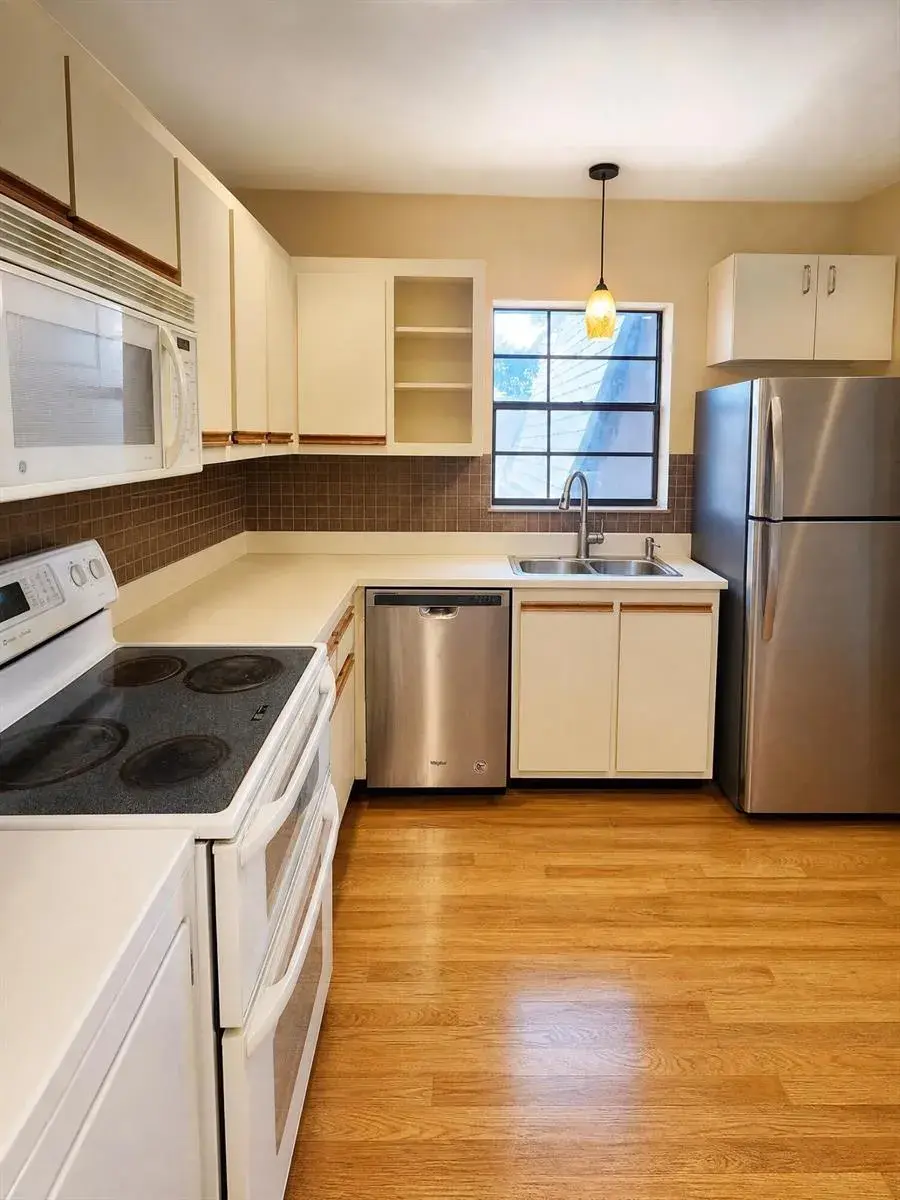3575 NW 94th Avenue # 8d, Sunrise FL 33351