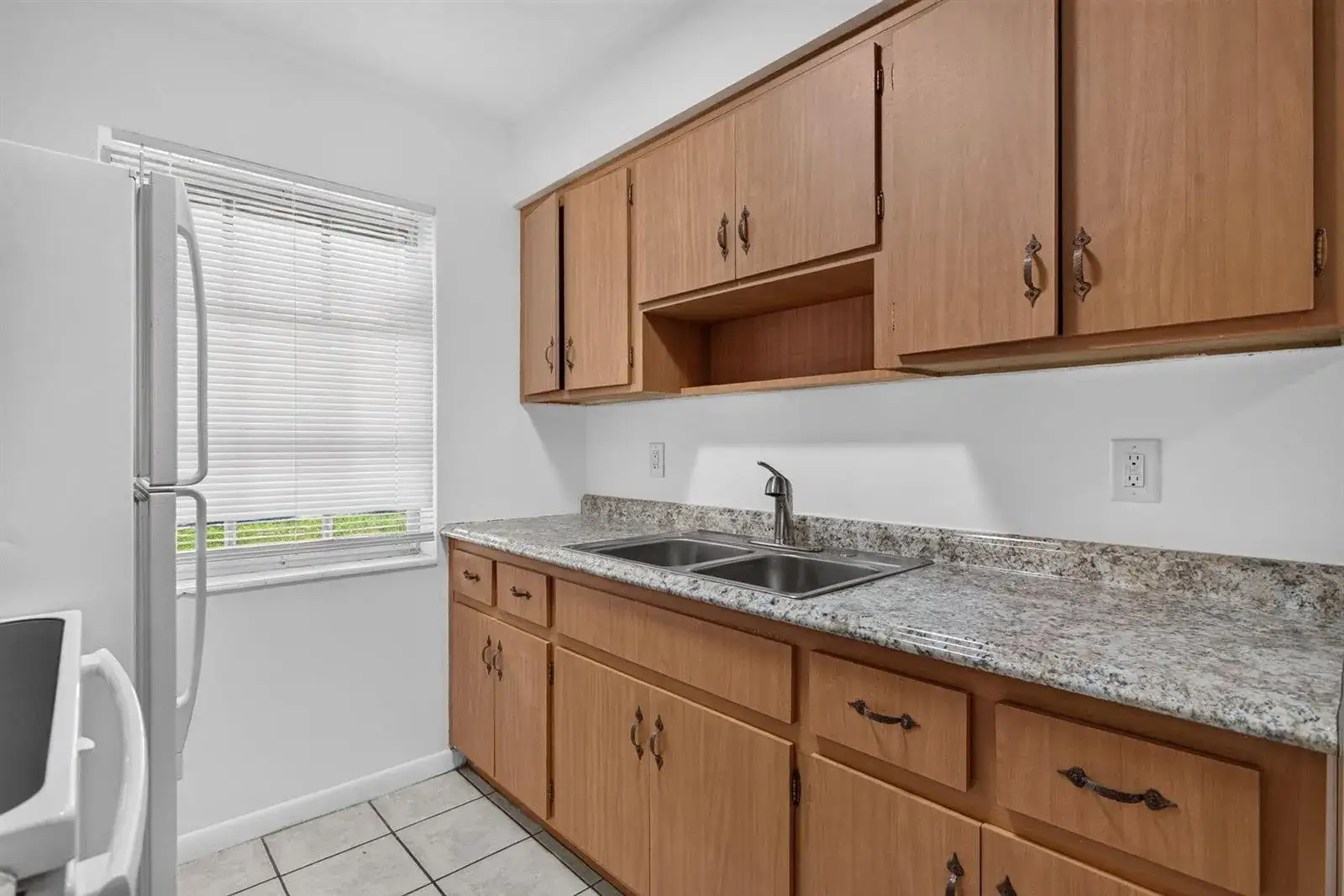 2391 NE 11th Court, Pompano Beach FL 33062 photo 4