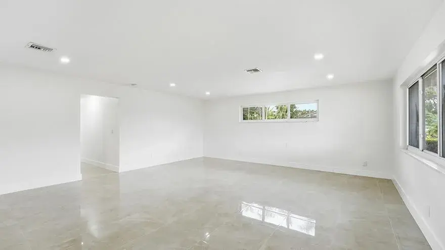 21020 Highland Lakes Boulevard, Miami FL 33179