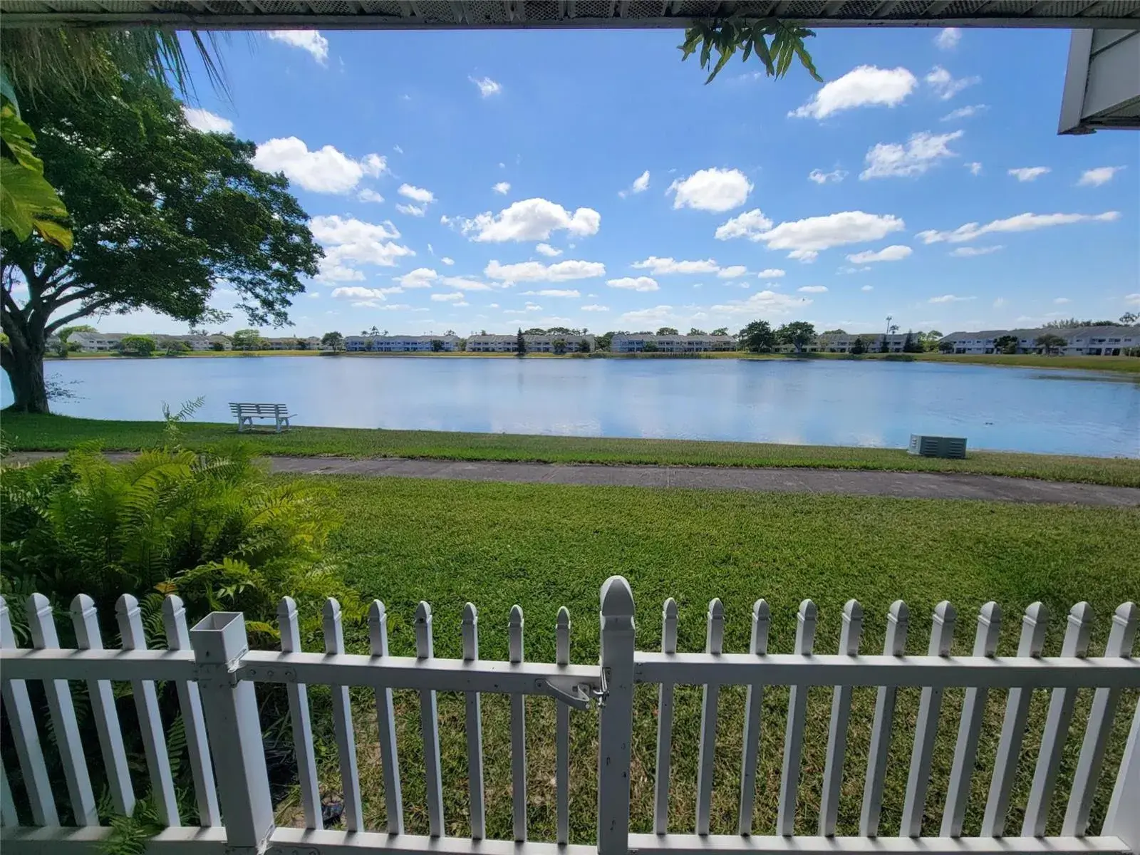 3465 NW 44th Street # 106, Oakland Park FL 33309