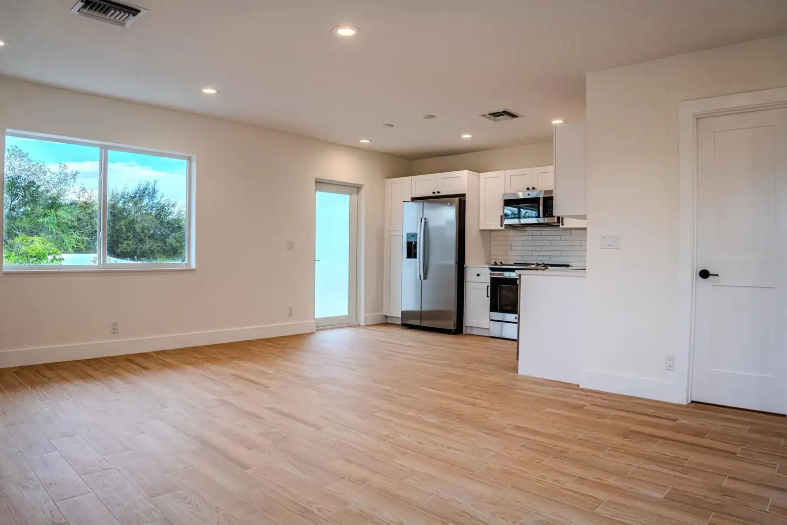 238 SE 1st Avenue # 5, Delray Beach FL 33444 photo 2