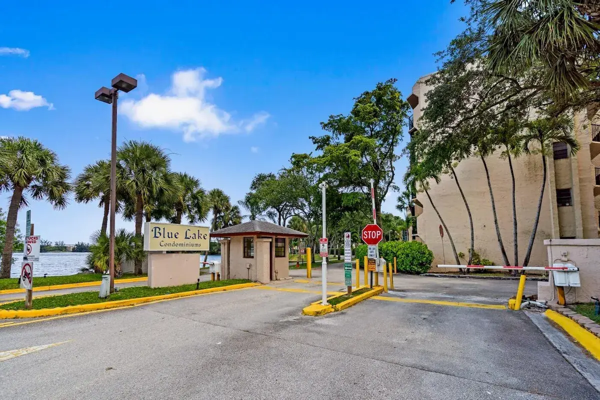 3370 Beau Rivage Drive # 2t, Pompano Beach FL 33064