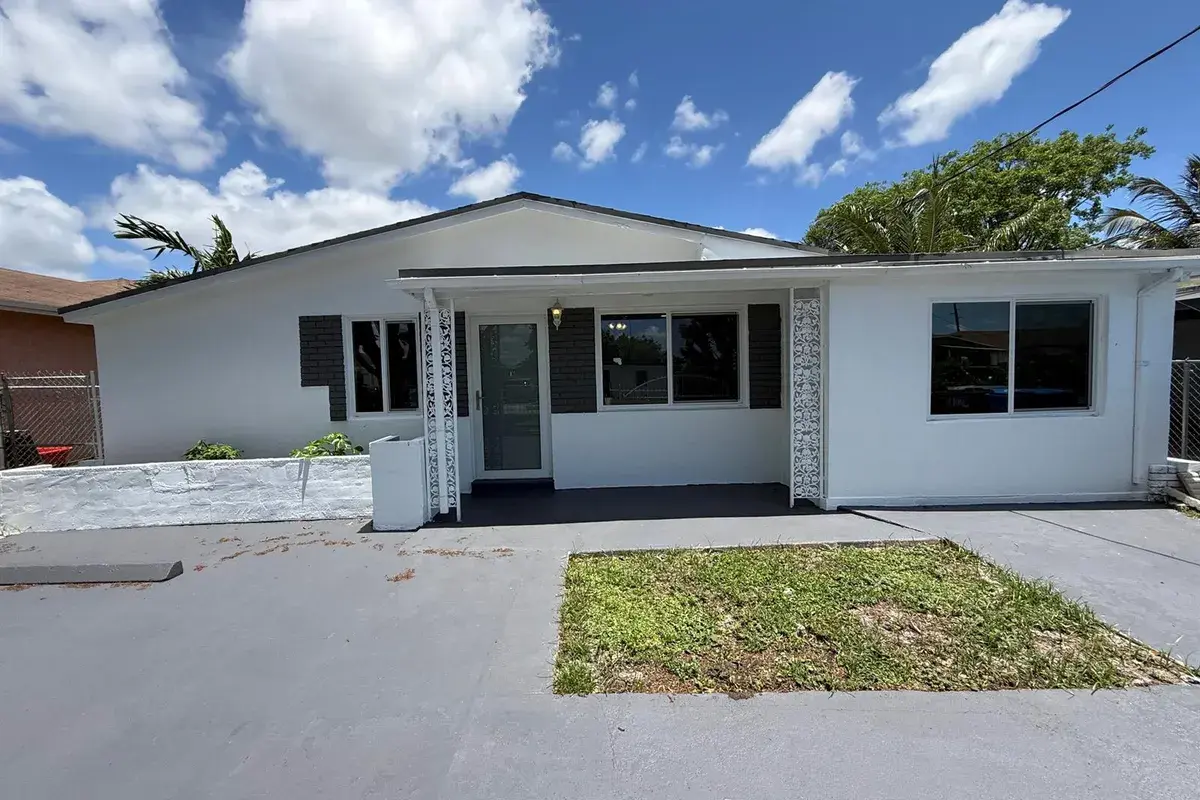 5441 SW 18th Street, West Park FL 33023