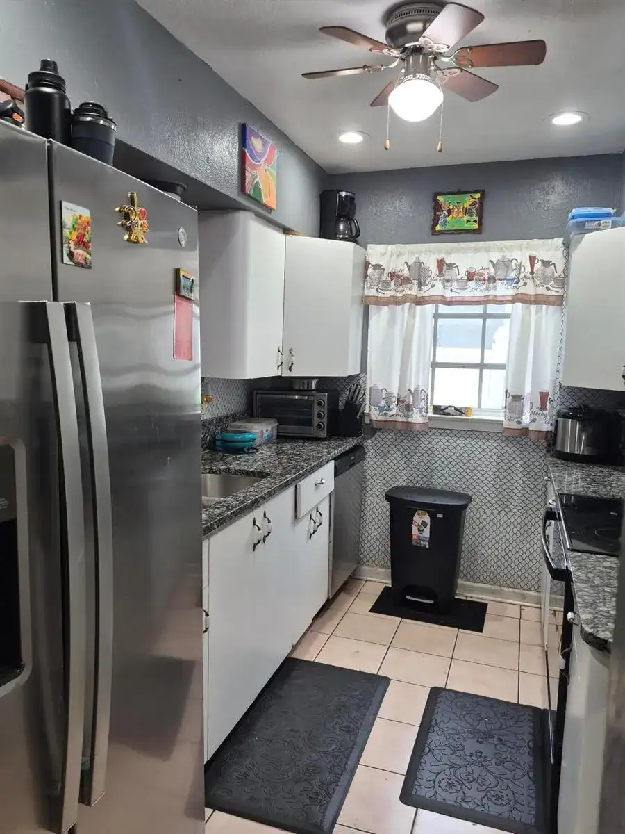 2538 Fillmore Street, Hollywood FL 33020 photo 3