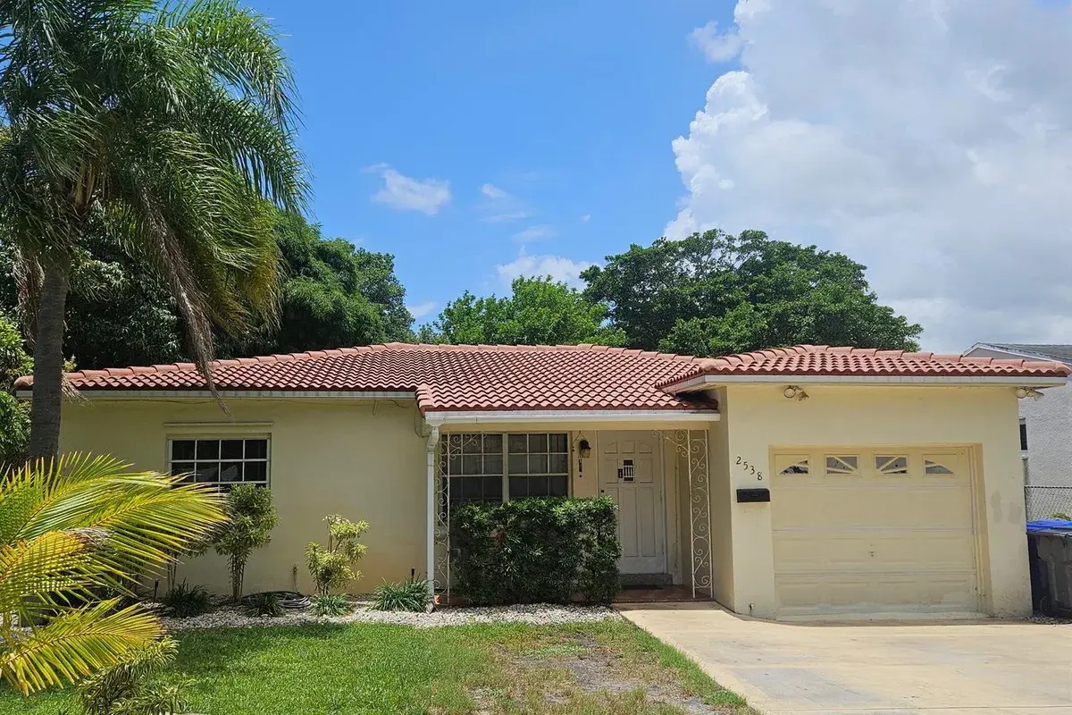 2538 Fillmore Street, Hollywood FL 33020