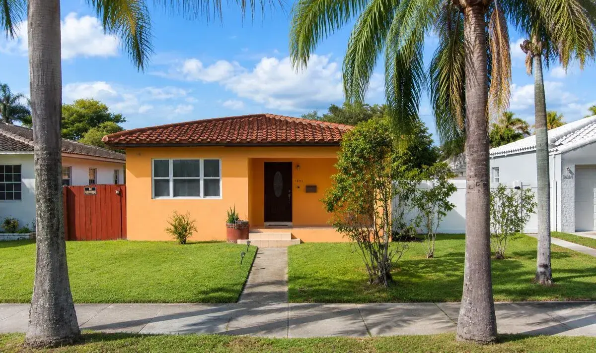 1631 Hollywood Boulevard, Hollywood FL 33020