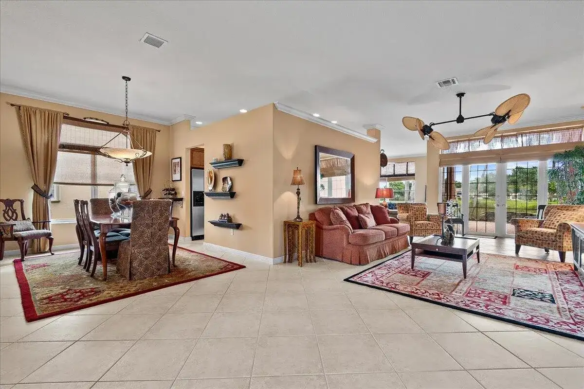 2112 Bellcrest Court, Royal Palm Beach FL 33411 photo 5
