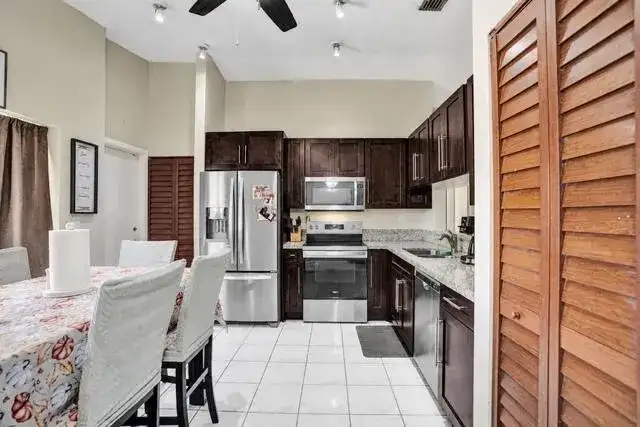 8340 SW 41st Street, Davie FL 33328 photo 5