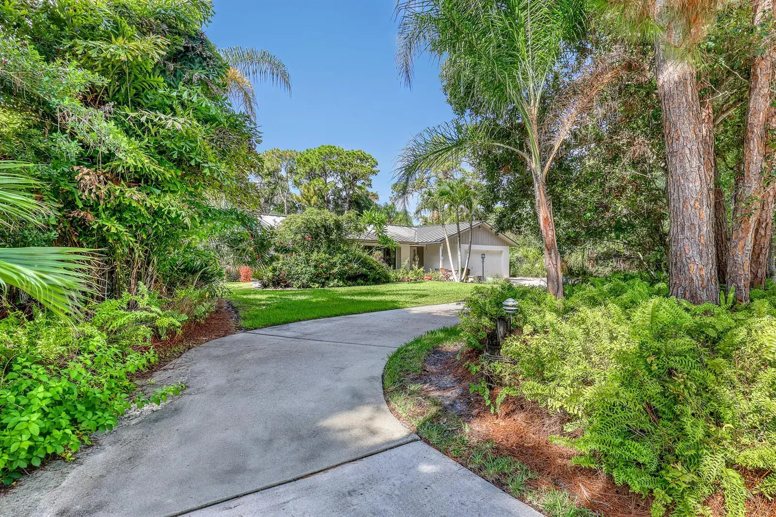 5548 Shirley Drive, Jupiter FL 33458