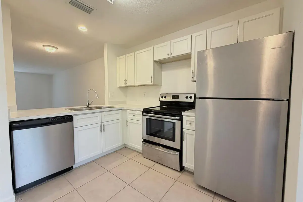 910 Summit Lake Drive, West Palm Beach FL 33406
