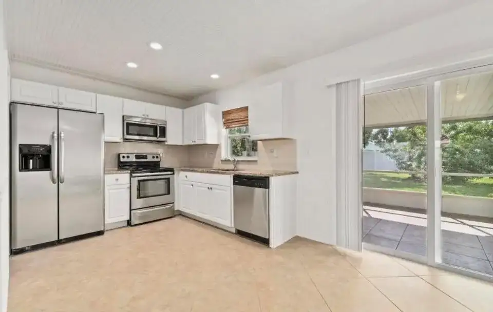 772 SE Thornhill Drive, Port St. Lucie FL 34983 photo 3