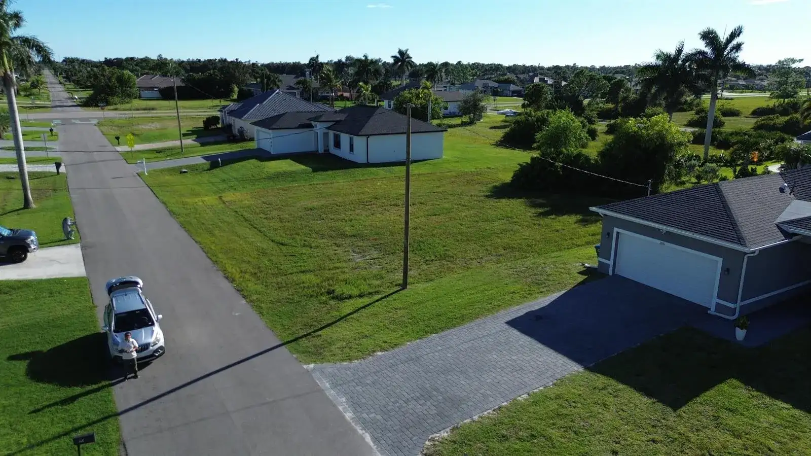 2012 NW 24th Place, Cape Coral FL 33993 photo 5