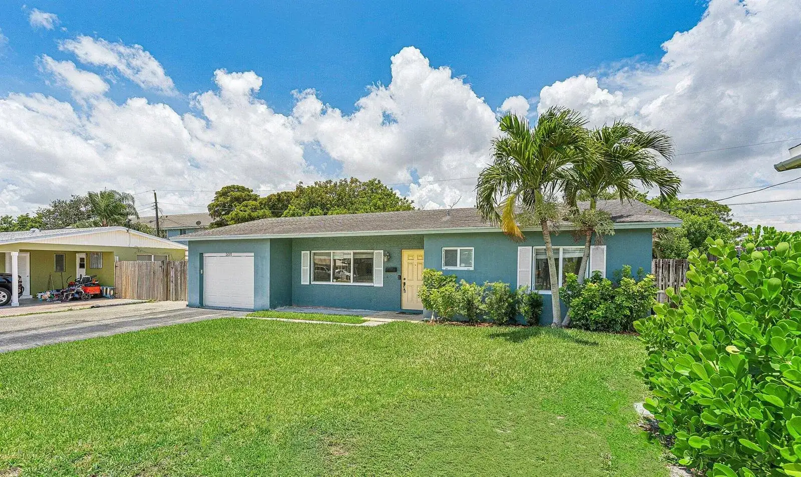 301 SE 3rd Street, Deerfield Beach FL 33441 photo 2