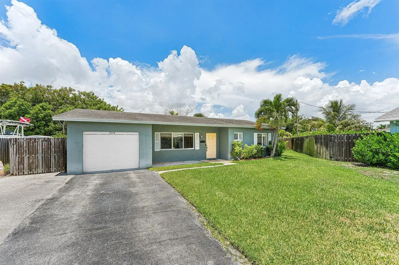 301 SE 3rd Street, Deerfield Beach FL 33441 photo 3
