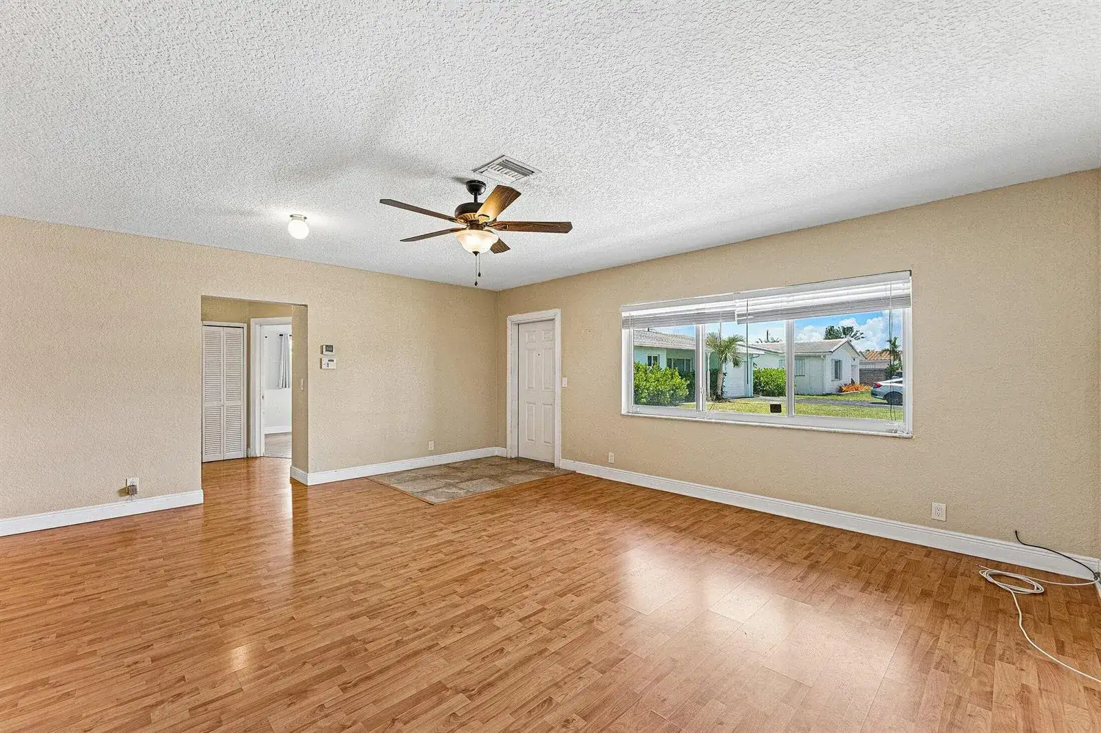 301 SE 3rd Street, Deerfield Beach FL 33441 photo 5