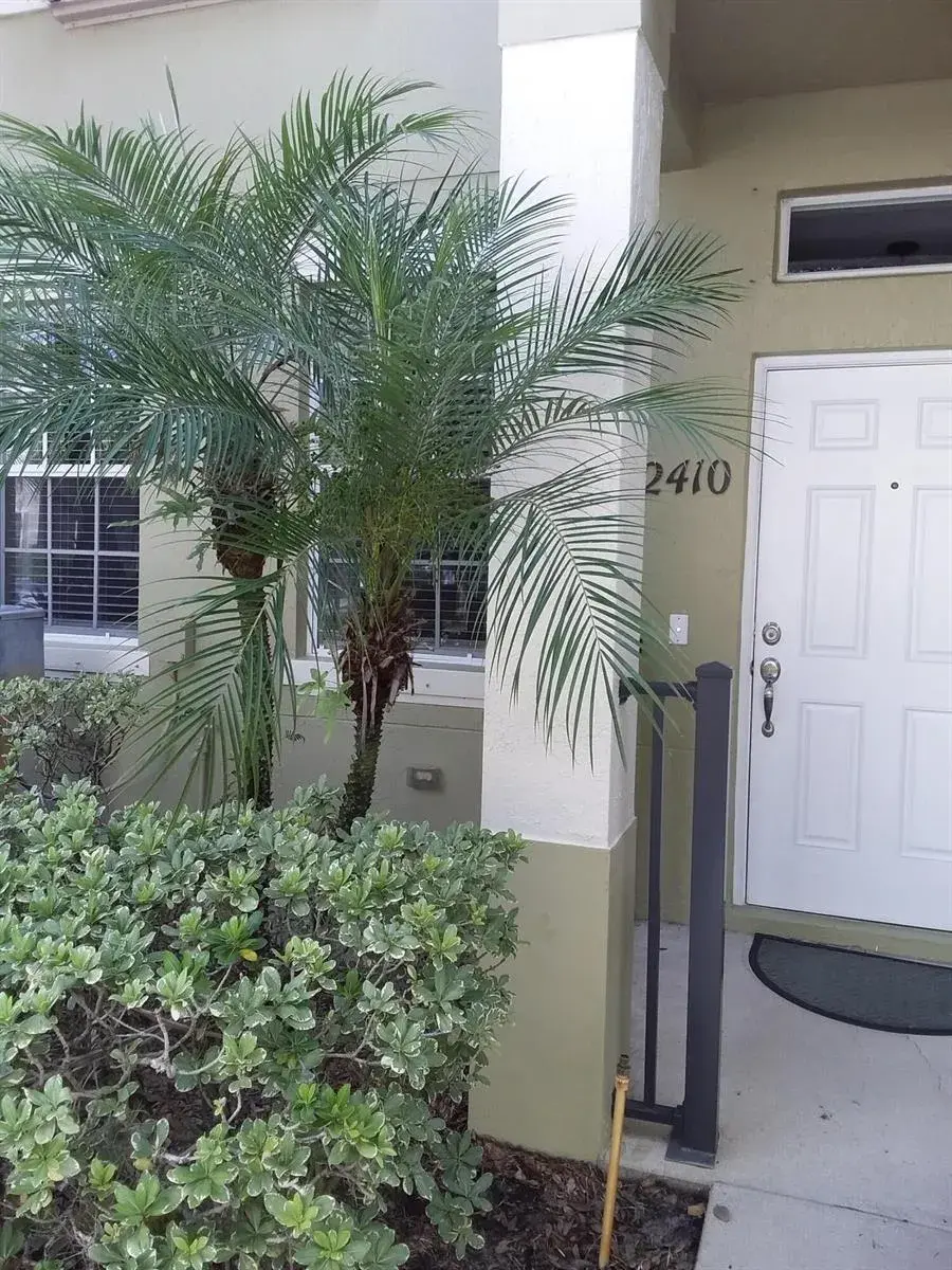 2410 SE Union Park Drive, Port St. Lucie FL 34952
