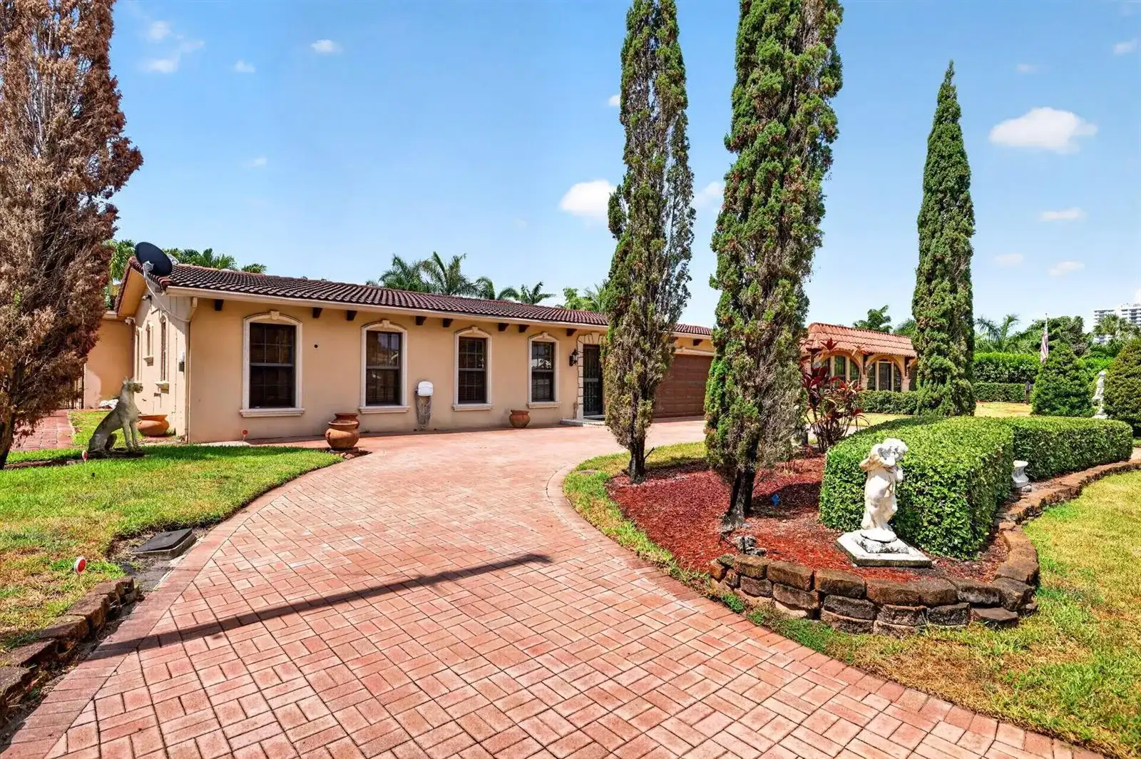2060 Tropic Isle, Lauderdale By The Sea FL 33062