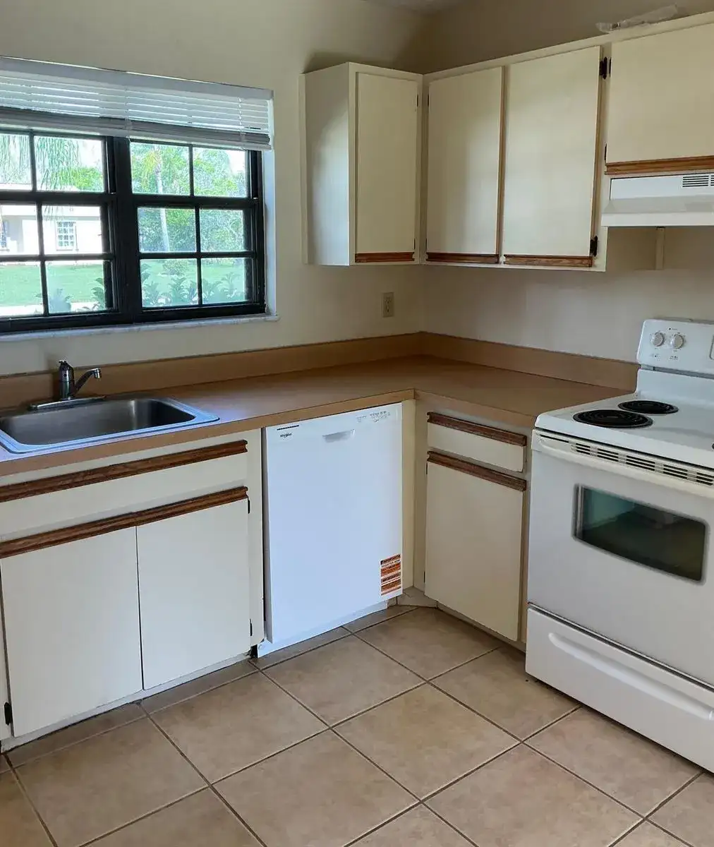 1537 SE Arenson Lane, Port St. Lucie FL 34952 photo 2