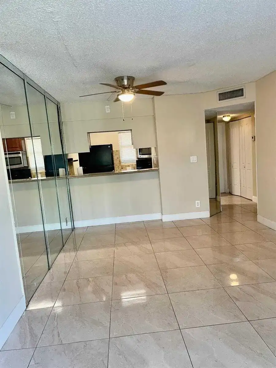9905 Twin Lakes Drive # g, Coral Springs FL 33071