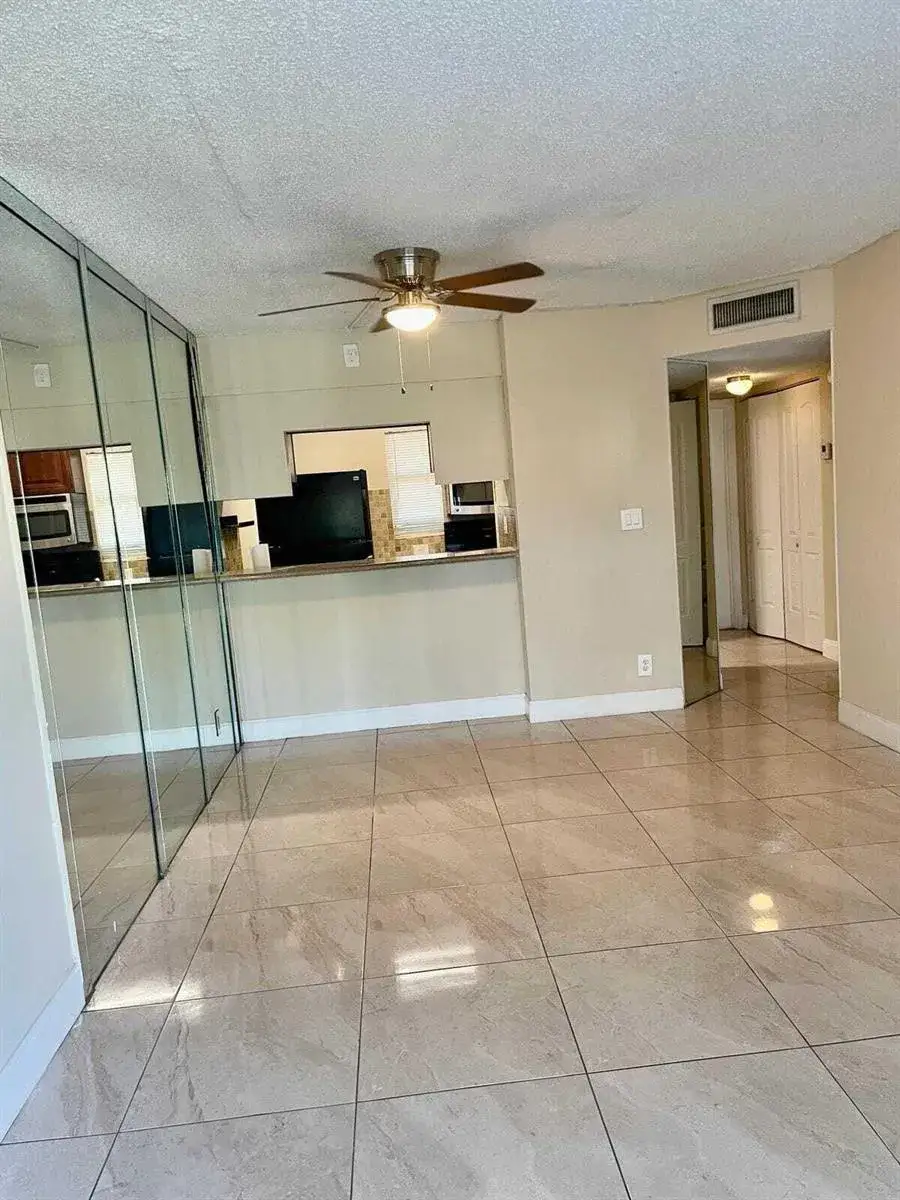 9905 Twin Lakes Drive # g, Coral Springs FL 33071