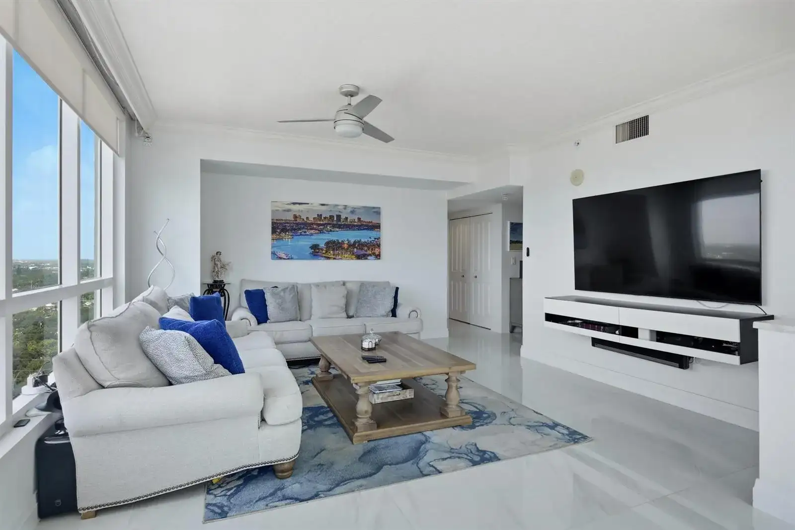 600 W Las Olas Boulevard # 1808s, Fort Lauderdale FL 33312 photo 3