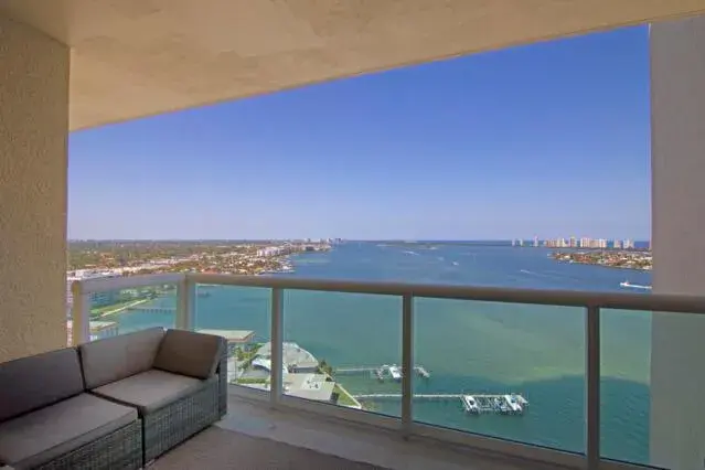 2650 Lake Shore Drive # 2203, Riviera Beach FL 33404