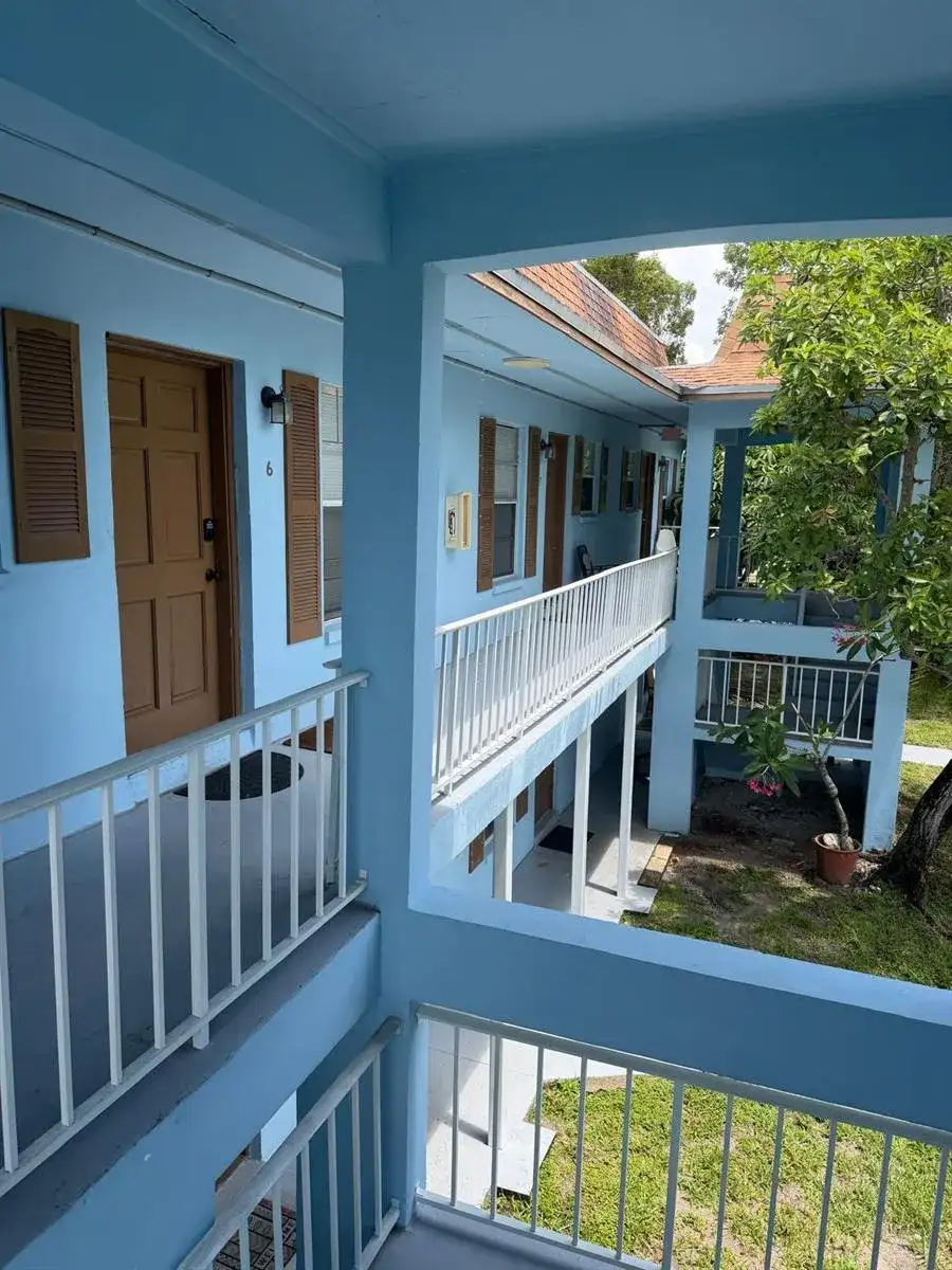 4951 Wedgewood Way # 5, West Palm Beach FL 33417 photo 2