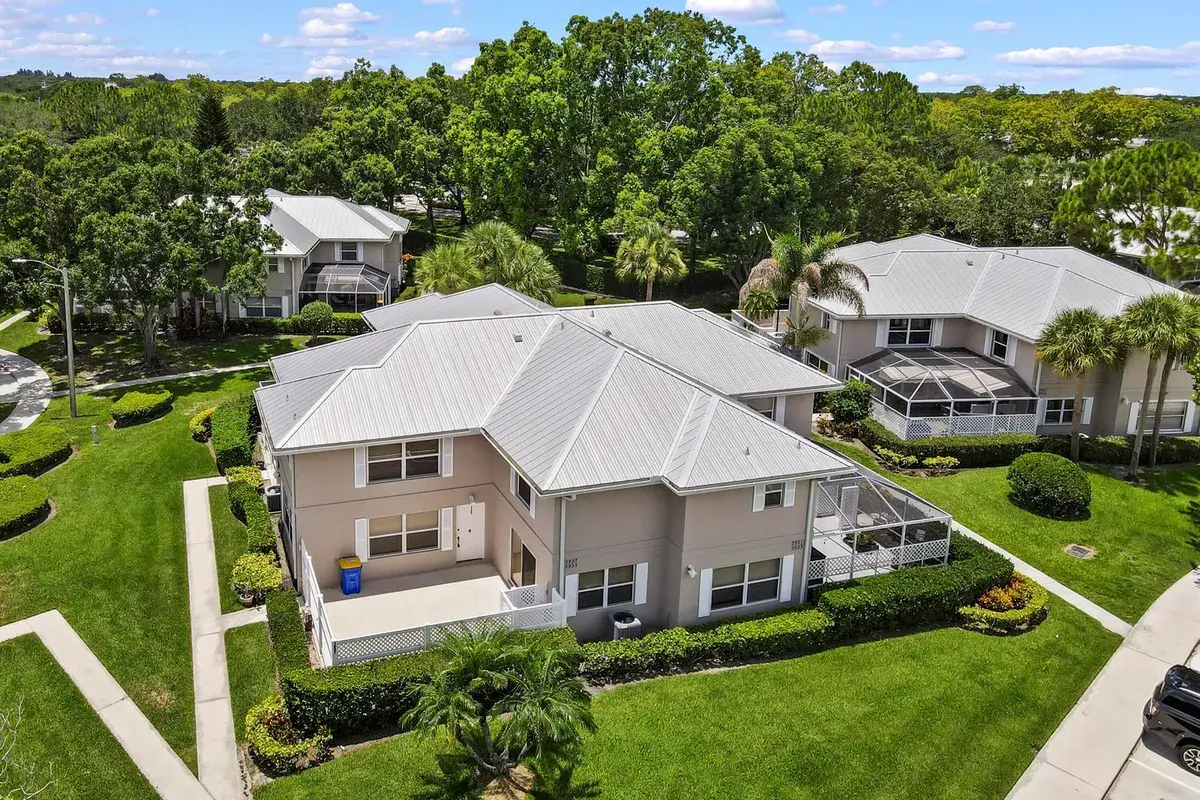 2927 SW Lakemont Place, Palm City FL 34990
