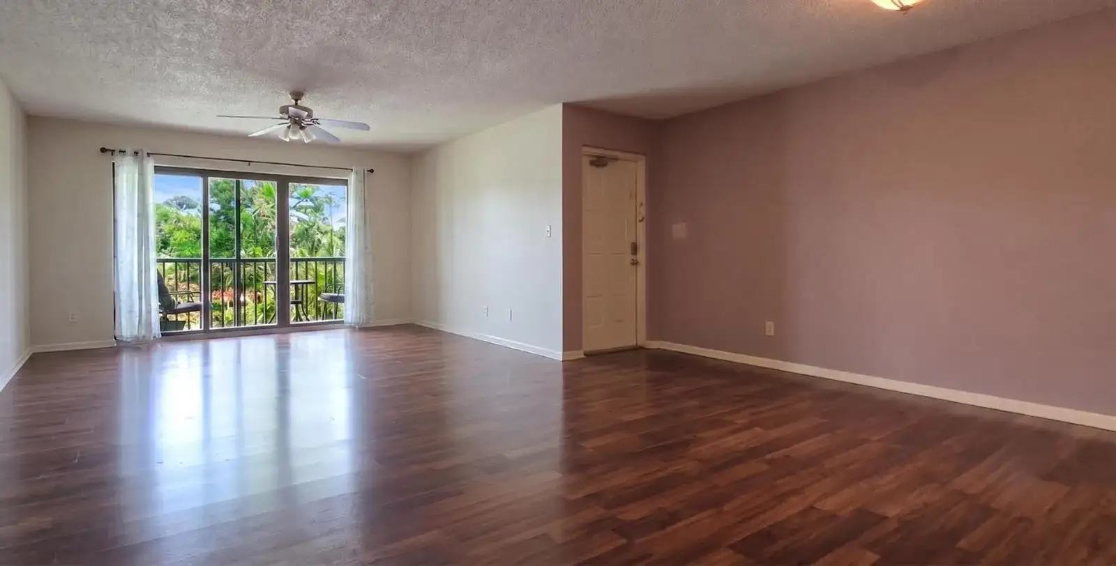 1013 Green Pine Boulevard # H2, West Palm Beach FL 33409 photo 4