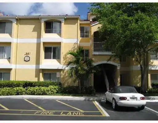 2647 NW 33rd Street # 2310, Oakland Park FL 33309 photo 5