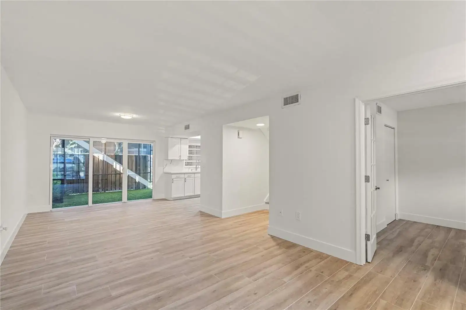 12384 SW 52nd Court, Cooper City FL 33330 photo 5